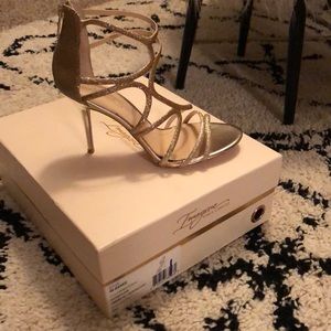 Vince Comuto Heels